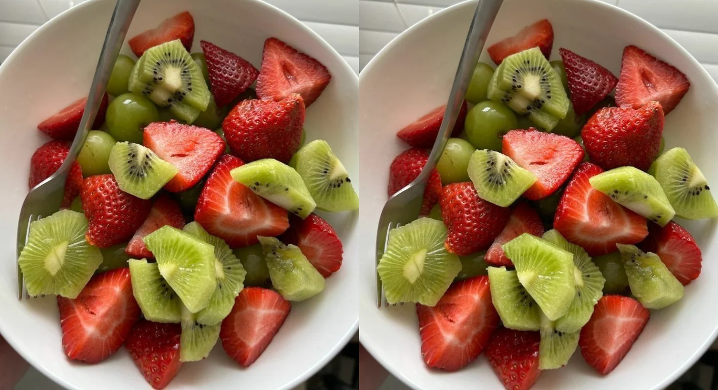 Strawberry Kiwi Grape Fruit Salad – Juicy, Simple & Fresh